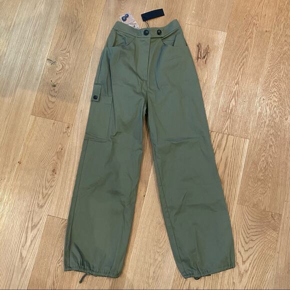 The Range Structured Twill Cargo Pants in Khaki Green - Picture 1 of 9